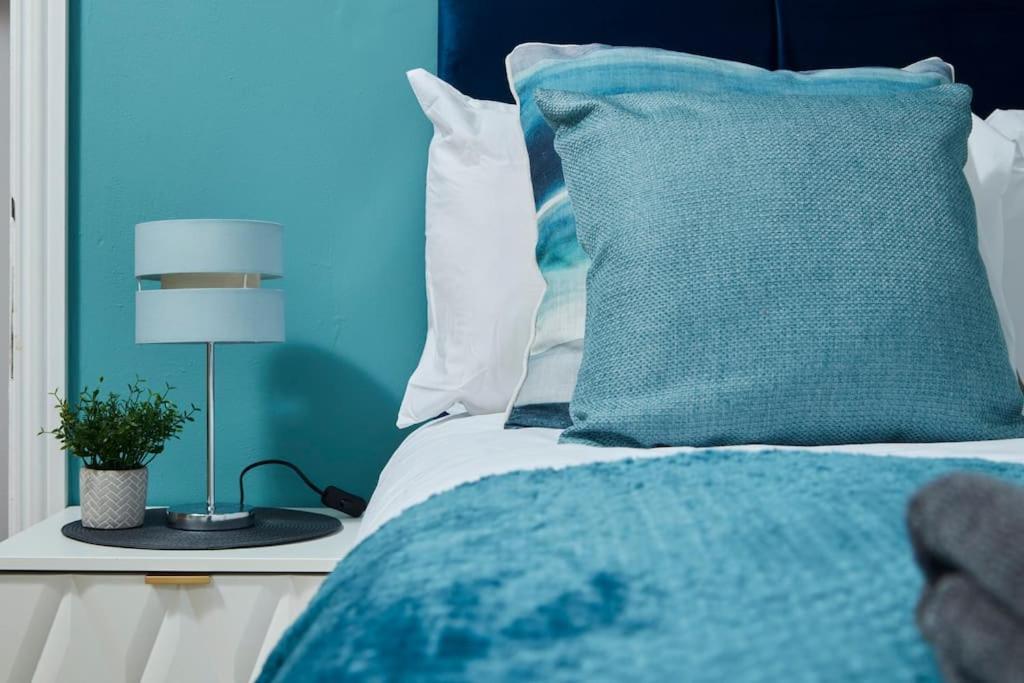 Beautiful Central Apartment レミントンスパー エクステリア 写真