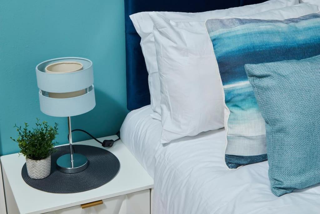 Beautiful Central Apartment レミントンスパー エクステリア 写真