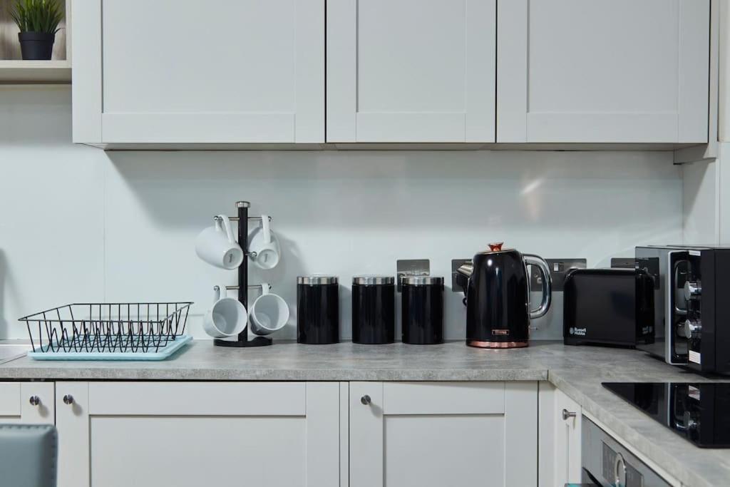 Beautiful Central Apartment レミントンスパー エクステリア 写真